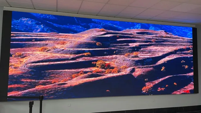 LED wall at the Asturian Institute of Public Administration (photo 2)